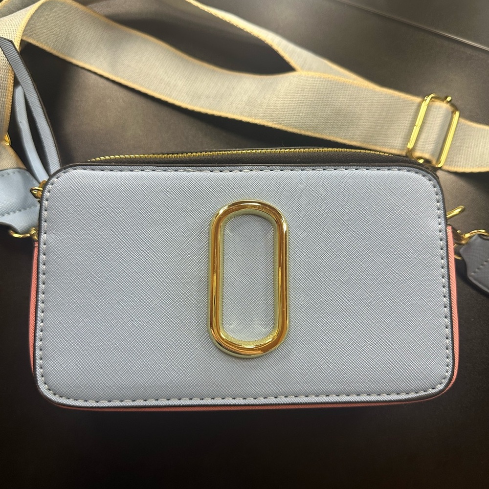 Off brand snapshot bag